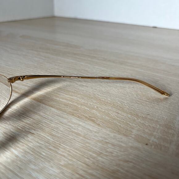 Vintage Gucci GG2678 629 Eyeglasses Gold Metal Frames 52-17-135 Excellent Cond - Picture 6 of 8